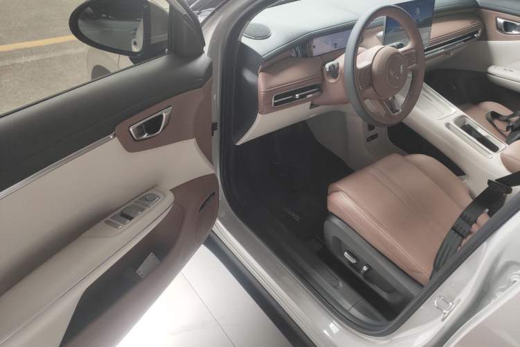 Used Wuling Bingo S 2025 Model 430km Flagship Edition Driver Seat