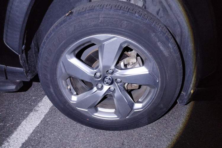 Used Toyota RAV4 2020 Dual-Engine 2.5L E-CVT Two-Wheel Drive Elite Edition