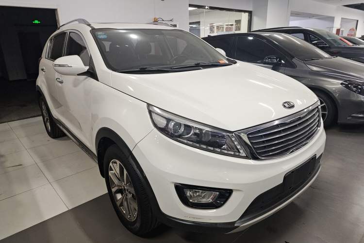 Used Kia Sportage R 2015 2.0L Automatic Two-Wheel Drive GLS Exterior 1