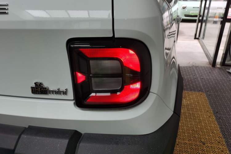 Used Geely Galaxy Panda 2025 210km Panda Rider Exterior 3