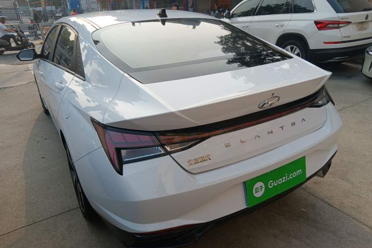 Used Hyundai Elantra 2021 1.5L CVT LUX Prestige Edition