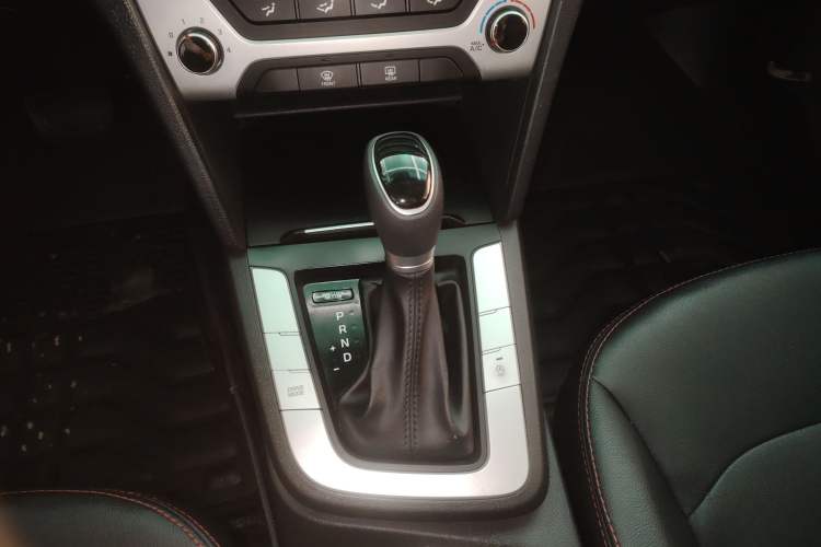 Used Hyundai Elantra (6th Generation / Lingdong) 2016 1.6L Automatic ZhiXuan – Elite Version