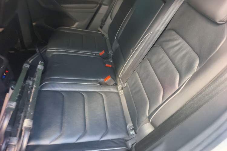 Used Volkswagen Tiguan 2018 330TSI All-Wheel-Drive Innovation Model
