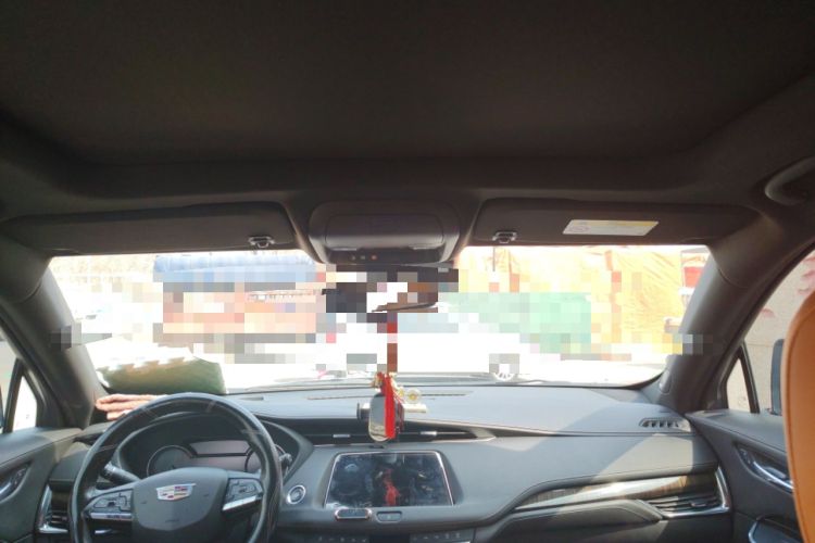 Used Cadillac XT4 2022 28T Two-Wheel Drive Prestige Version Headliner