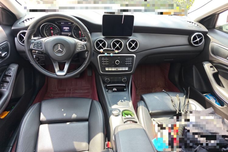 Used Mercedes-Benz GLA 2018 GLA 200 Sport Edition Interior 2