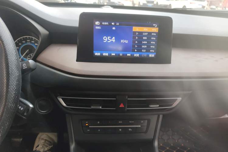 Used Dongfeng Fengon S560 2022 1.5T Manual Urban Model
