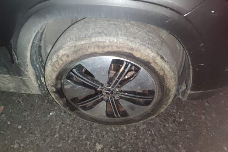 Used Mercedes-Benz EQB 2023 EQB 260 Right Front Wheel Hub