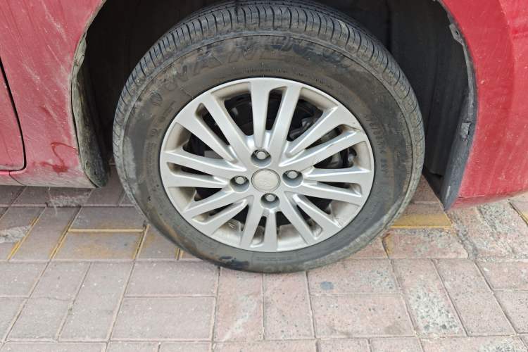 Used Toyota YARiS L Zhi Xuan 2016 Revised 1.3E Manual – Charming Edition