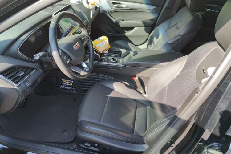 Used Cadillac CT5 2023 28T Luxury Edition (Standard Version) Left Front Seat