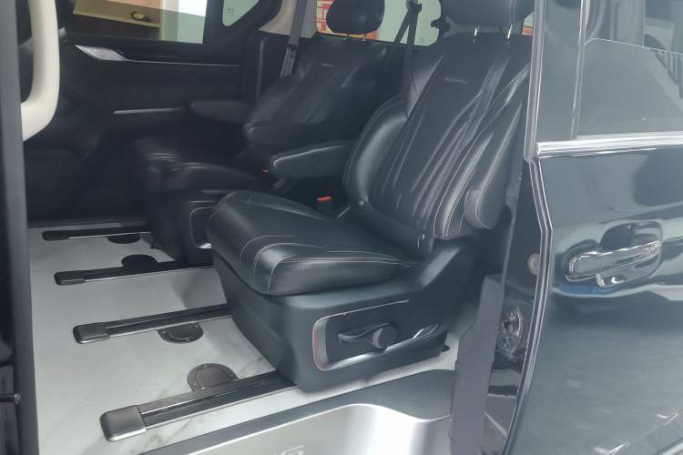 Used SAIC MAXUS G20 2021 PLUS 2.0T Gasoline Automatic Luxury Edition