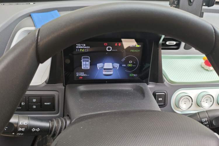 Used Wuling Hongguang MINIEV 2022 Macaron Fashion Model Lithium Iron Phosphate Instrument Cluster