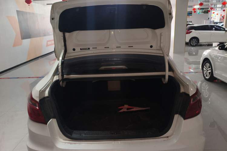 Used Changan Eado 2015 1.6L Manual Elite Model China V Standard