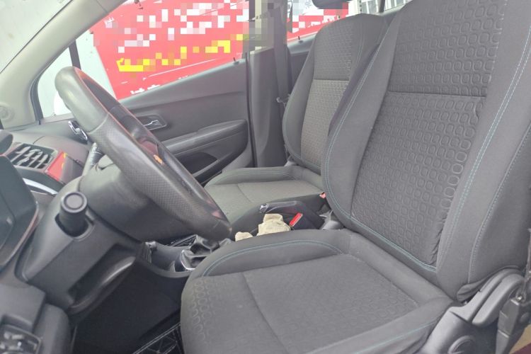 Used Chevrolet Trax 2014 1.4T Manual Two-Wheel Drive Comfort Model Left Front Seat