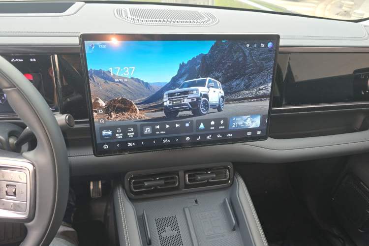 Used Formula Leopard 5 2023 Navigator Edition Audio And AC Panel