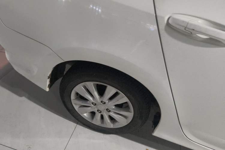 Used Honda City Classic 2012 1.5L Automatic Elite Edition Exterior 5