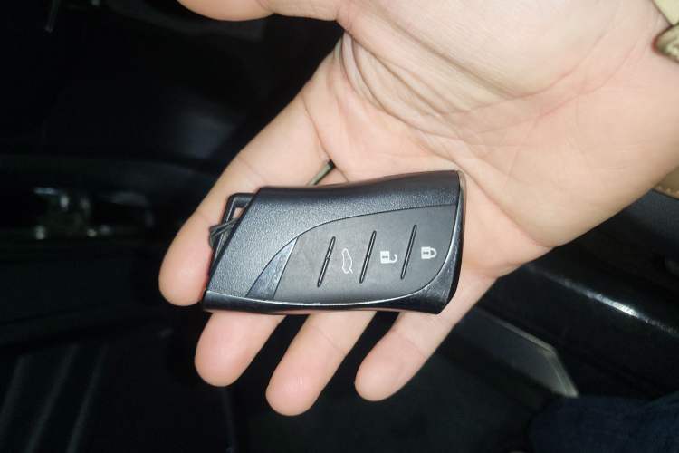 Used Lexus ES 2024 200 Premium Edition
