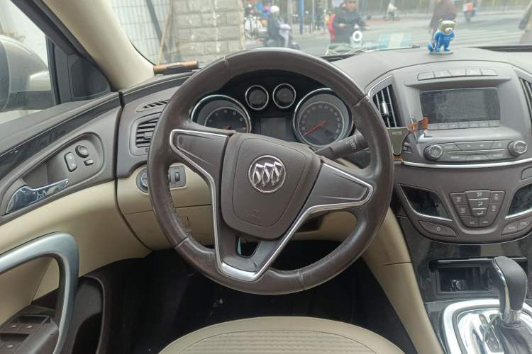 Used Buick Regal 2015 2.0L Leading Fashion Edition
