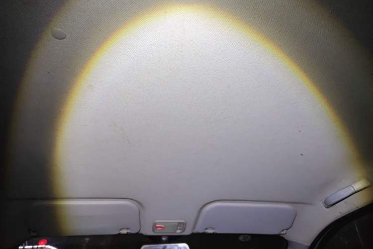 Used Wuling Rongguang V 2015 1.2L Base Version
