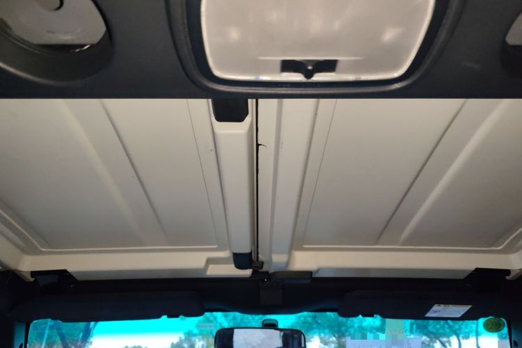 Used BAIC Off-Road BJ40 2016 40L 2.0T Manual Two-Wheel Drive Luxury Edition