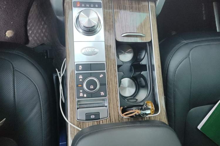 Used Land Rover Range 2019 3.0 SC V6 Long-wheelbase Version Gear Lever