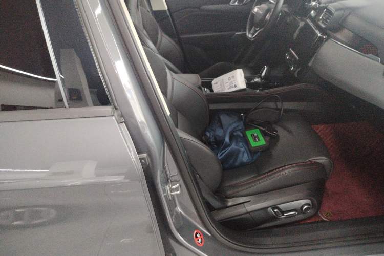 Used Lynk & Co 02 2020 1.5T DCT Two-Wheel Drive Pro Edition Right Front Seat