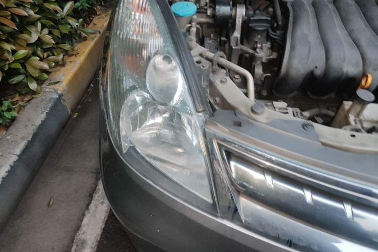 Used Nissan Geniss 2006 1.8L Manual Standard Edition