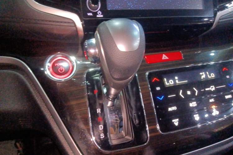 Used Honda Odyssey 2021 2.0L Rui·Luxury Edition Gear Lever