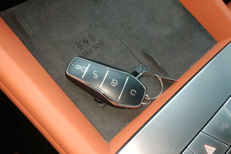 Used BYD Tang L 2025 EV 600KM All-Wheel-Drive LiDAR Flagship Model
