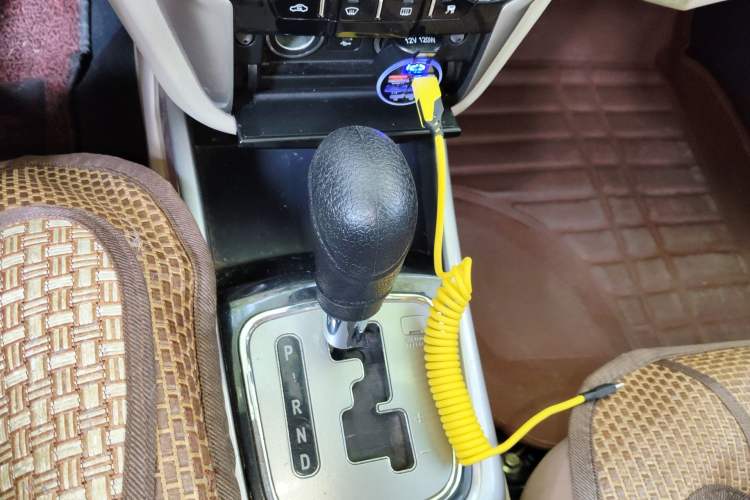 Used CHANGAN Eado 2012 1.6L Automatic Prestige Model China IV Standard Gear Lever