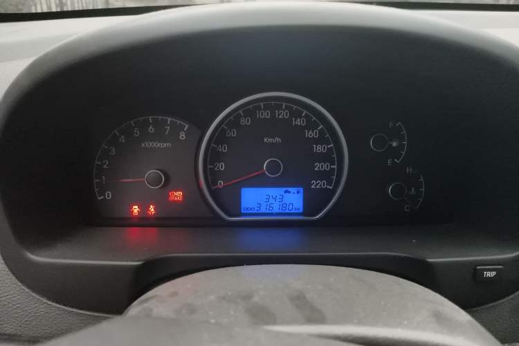 Used Hyundai Celesta 2011 1.6L Manual Luxury Model
