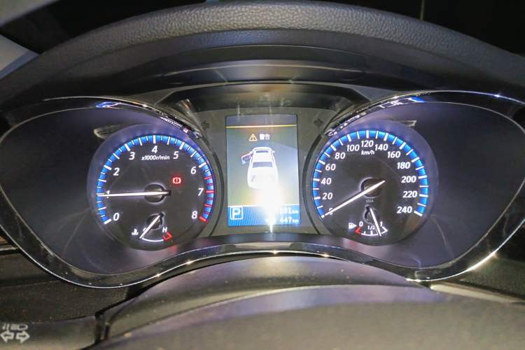 Used Venucia D60 2018 1.6L CVT Smart Connect Elite Edition