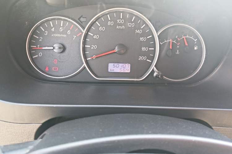 Used Wuling Hongguang 2014 1.5L S Standard Version Odometer Close Up