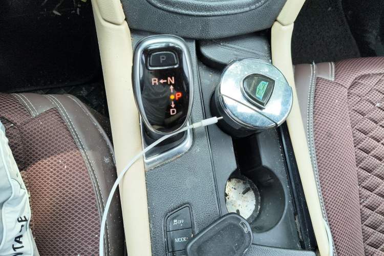 Used Cadillac XT5 2017 Anniversary Edition 28T Four-Wheel Drive Tech Model Gear Lever