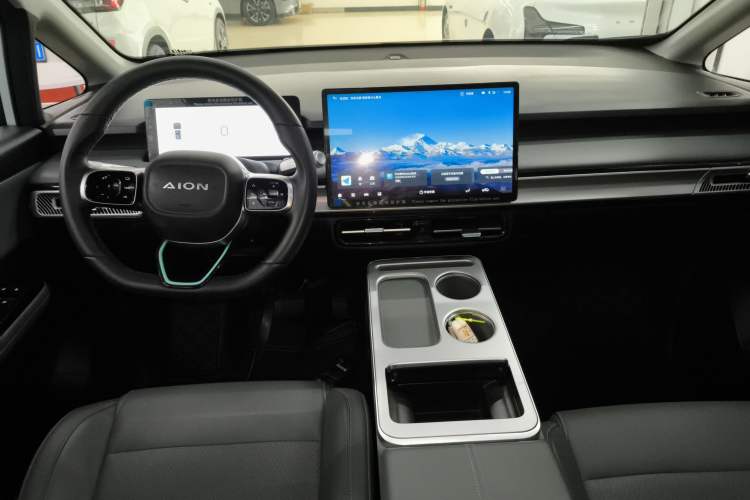 Used AION Y 2023 Younger Star Edition
