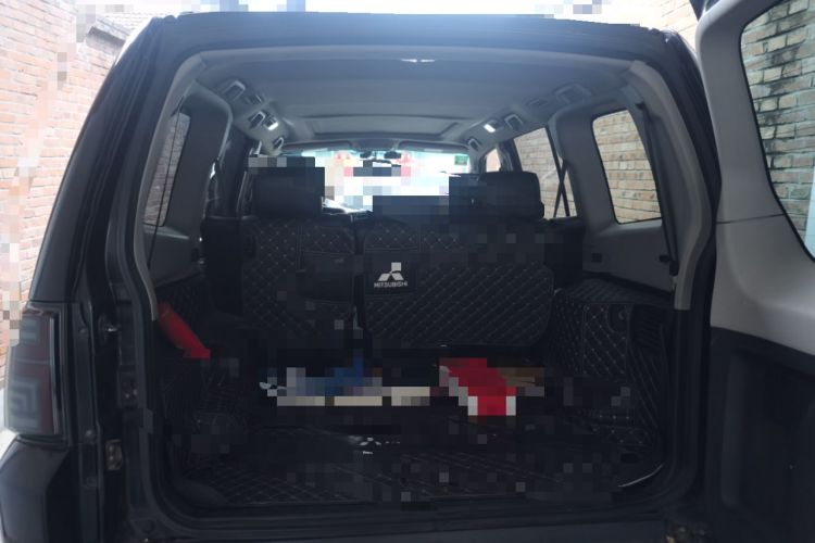 Used Mitsubishi Pajero 2012 3.0L Elite Upgrade Edition
