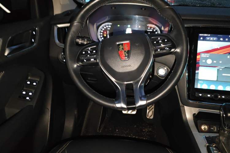 Used Roewe RX5 2016 30T Four-Wheel Drive Automatic Internet Smart Luxury Edition Steering Wheel