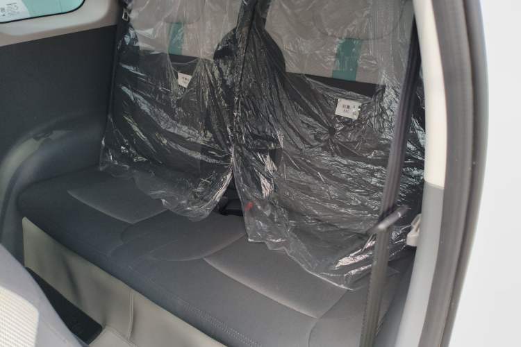 Used CHANGAN NEVO Lumin 2025 205 km Xiangqin Version Left Rear Seat