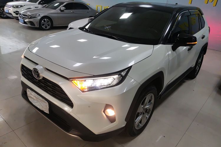 Used Toyota RAV4 2022 2.0L CVT Two-Wheel Drive Fashion Plus Edition
