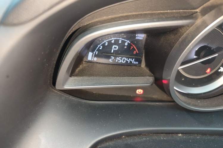 Used Mazda CX-4 2016 2.0L Automatic 2WD Blue Sky Luxury Edition Odometer Close Up