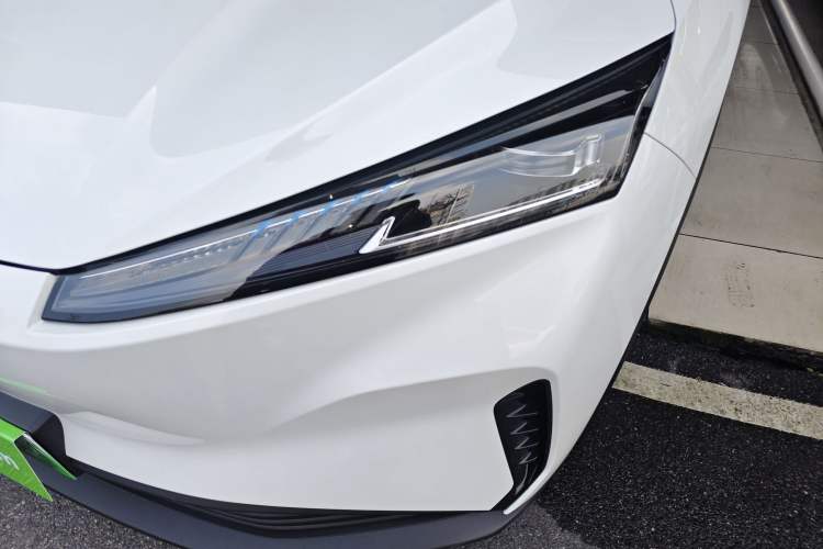 Used Dongfeng Aeolus SKY EV01 2024 530km PRO