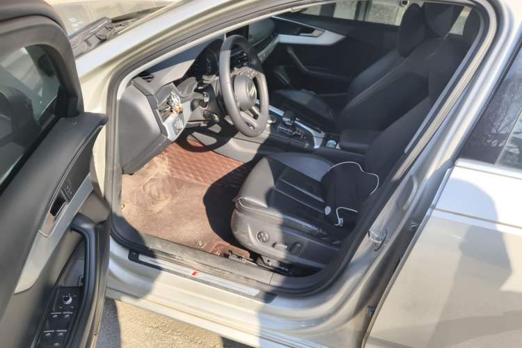 Used Audi A4L 2017 Plus 40 TFSI Sport Model