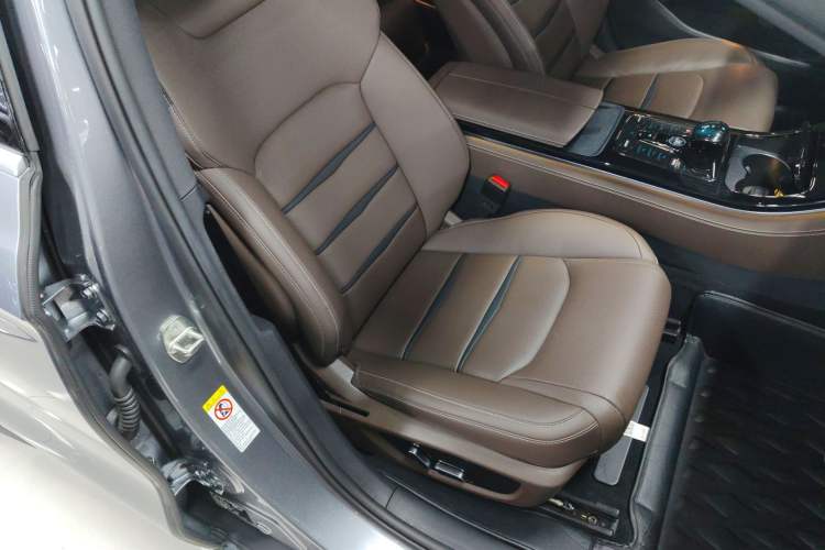 Used BYD Han 2020 EV Long-Range Luxury Model
