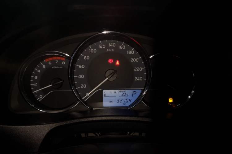 Used Toyota Levin 2017 Revised 185T CVT Elite Edition China V Standard Instrument Cluster