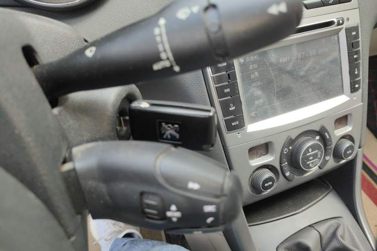 Used Peugeot 408 2010 1.6L Manual Luxury Edition