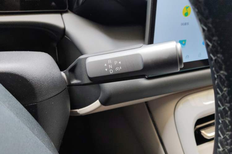 Used AION V 2024 Aion Tyrannosaurus 650 LiDAR Edition Gear Lever