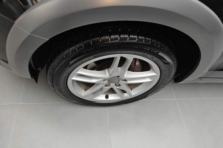 Used Audi Q5 2017 Plus 40 TFSI Technology Model