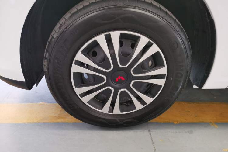 Used Wuling Hongguang New Energy 2024 All-Electric Model 300KM Standard Version