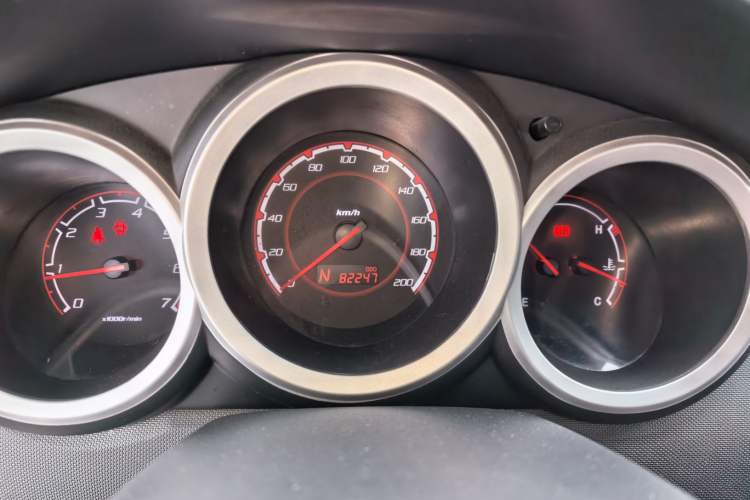 Used CHANGAN CX20 2014 1.4L IMT Sunroof Navigation Version China IV Standard Instrument Cluster