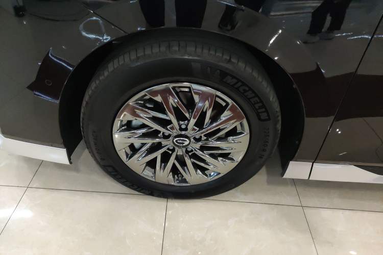 Used GAC Trumpchi Xiangwang M8 2025 Kunkun Series Max Luxury Cabin