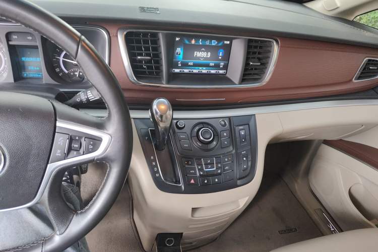 Used Buick GL8 2017 25S Prestige Version China V Standard
